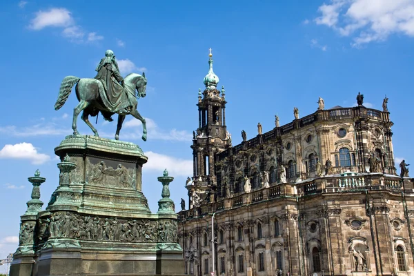 Sculpture and Hofkirche in Dresden — Stock Photo, Image