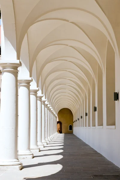Colonnade, stallhof — Stok fotoğraf
