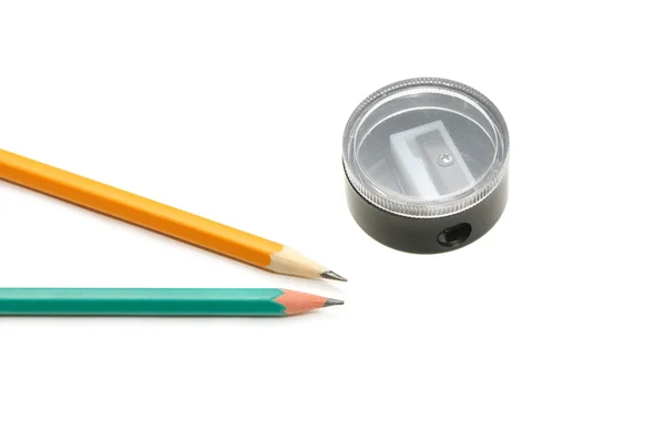 Kalemler ve kalemtıraş — Stok fotoğraf