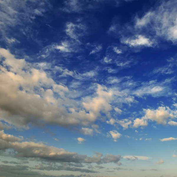Modrá obloha — Stock fotografie
