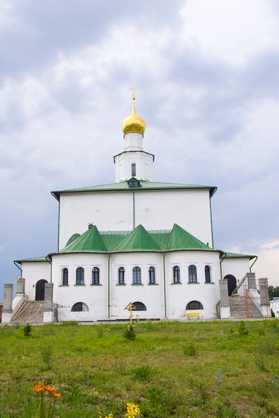 Temples, towers, bell tower, gate, and broad types Golutvinsky Orthodox Monastery in the town of Kolomna.