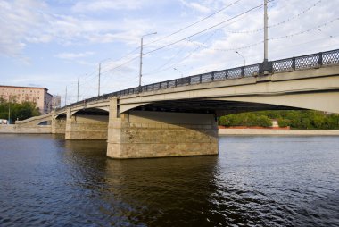 novospassky Köprüsü
