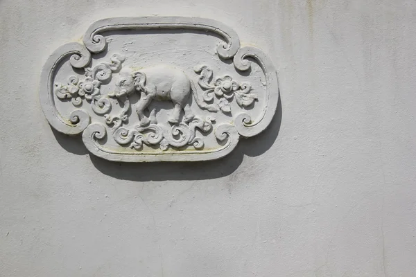 Elefante decoración templo pared tailandia — Foto de Stock