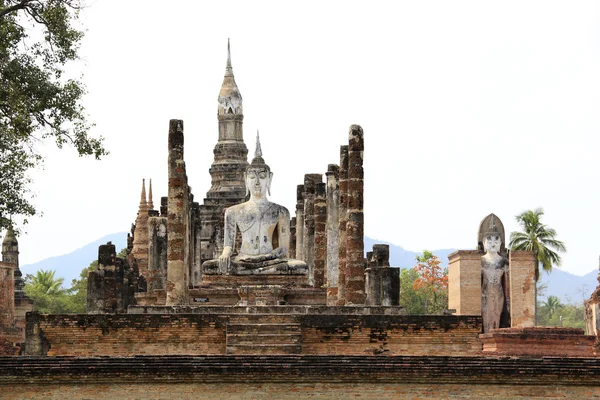 Sukhothai ναό του Βούδα άγαλμα ερείπια — Φωτογραφία Αρχείου