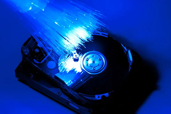 Fibra óptica e disco rígido — Fotografia de Stock