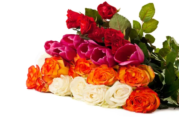 Розы и тюльпаны — стоковое фото