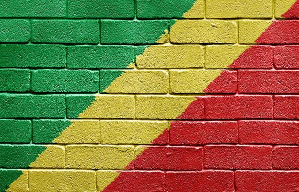 レンガの壁にコンゴ共和国の旗 — ストック写真