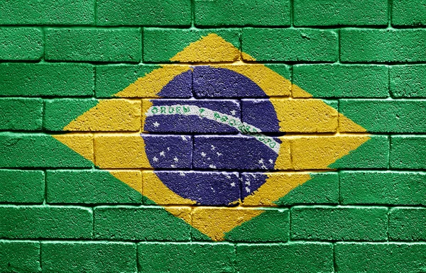 Vlag van Brazilië op bakstenen muur — Stockfoto