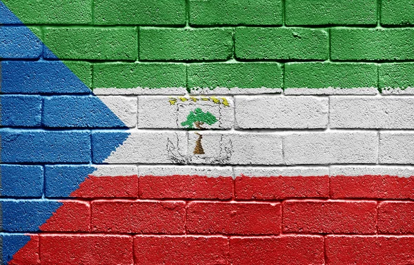 Прапор Екваторіальної Гвінеї на цегляна стіна — стокове фото
