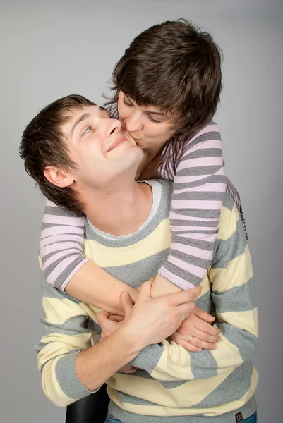 Happy couple hugging — Stock Photo, Image