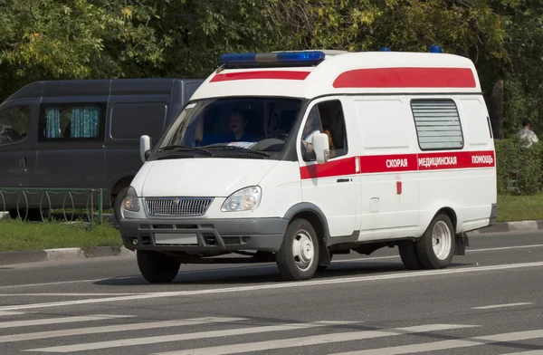 Машина скорой помощи — стоковое фото