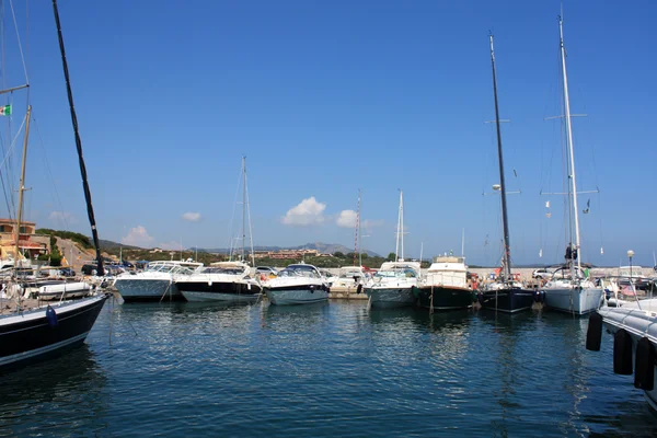 Barcos en Portisco - Costa Esmeralda —  Fotos de Stock