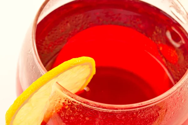 Hibiscus tea with lemon — Stock Photo, Image