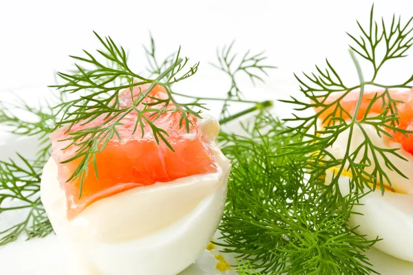 계란과 소금된 송어 — 스톡 사진