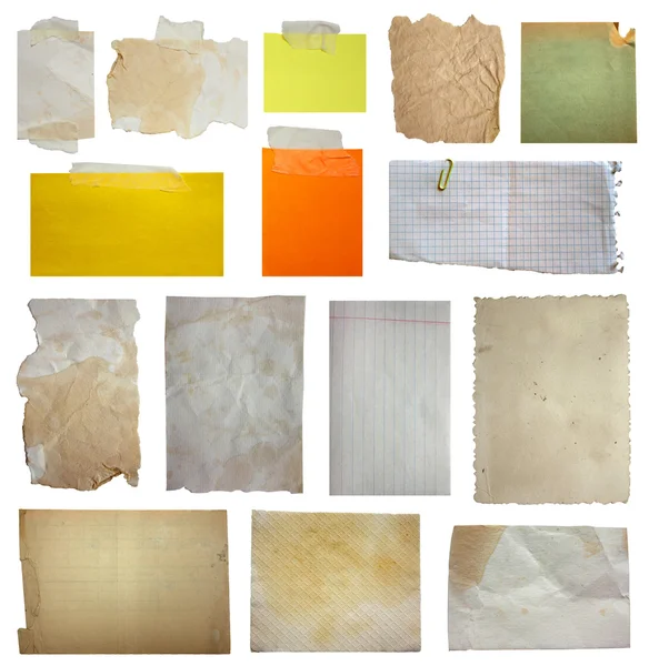 Набір паперових нотаток ізольовано на білому тлі — стокове фото