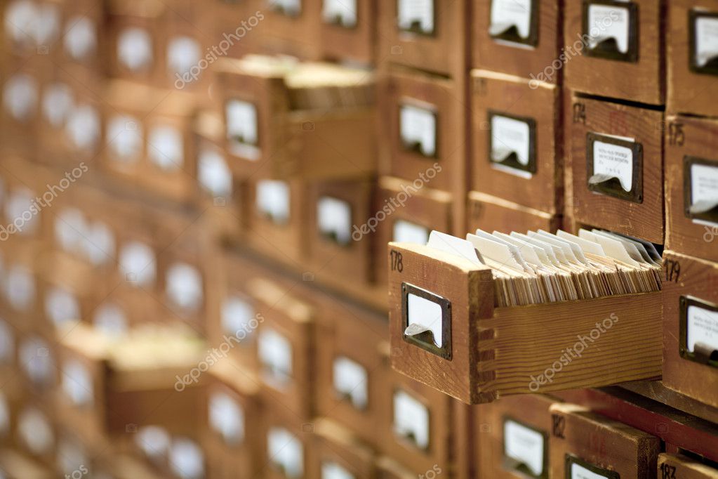 Concepto de base. gabinete vintage. tarjeta de biblioteca o catálogo de