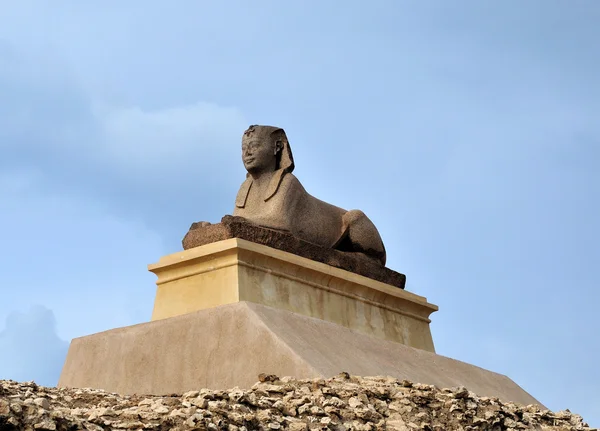 Socha Sfingy na kopec, alexandria, egypt — Stock fotografie