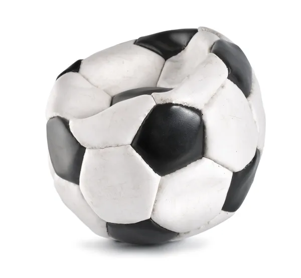 Deflovaný fotbalový míč, samostatný — Stock fotografie