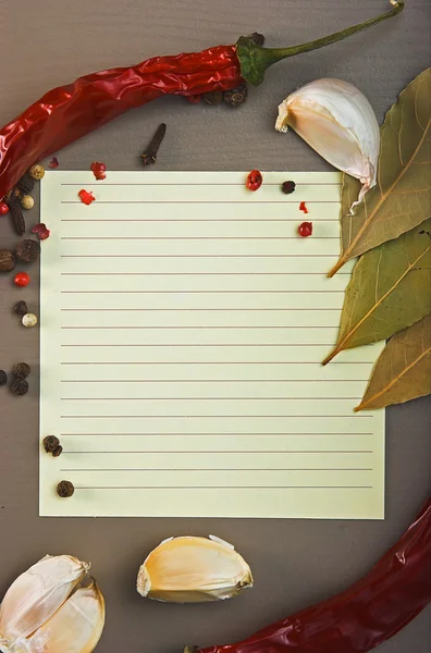 Caderno para escrever receitas com especiarias — Fotografia de Stock