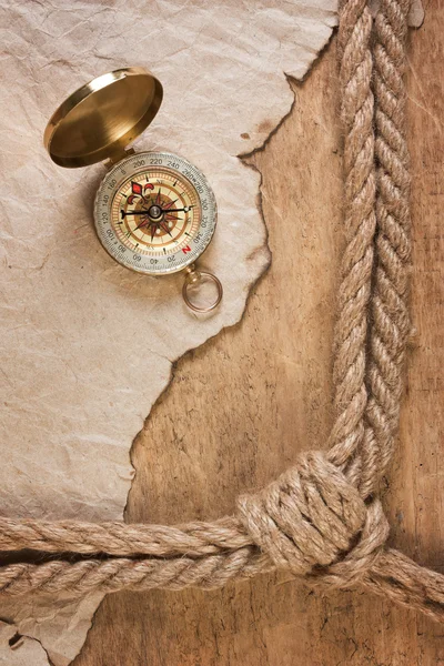 Compass with a rope — Stock Photo, Image