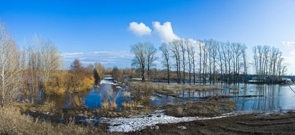 Panorama vanaf de rivier — Stockfoto
