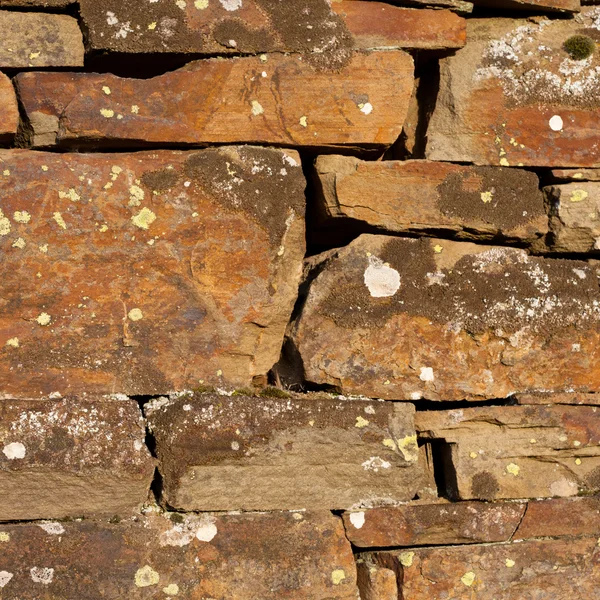 극복 한 돌 벽 배경 — 스톡 사진