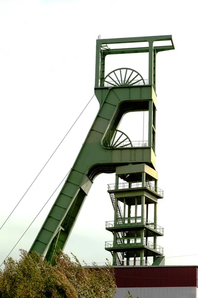 Coal mine headgear tower — Stock Photo, Image