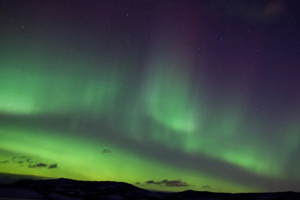 Barevné polární září (aurora borealis) — Stock fotografie
