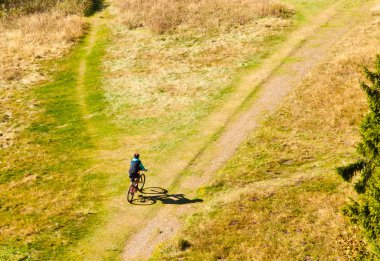 off-road Mountainbiker