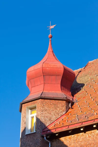 典型的黑森林房子的屋顶详细信息 — 图库照片