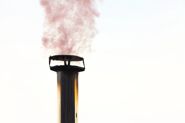 Residentiële schoorsteen roken — Stockfoto