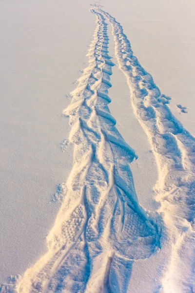 Sneeuwschoentrails tracks — Stockfoto