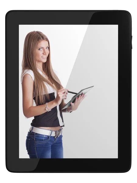 Mulher bonita se comunicar com computador tablet — Fotografia de Stock