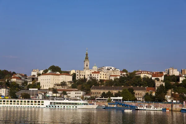 Belgrad, Serbian pääkaupunki, näkymä Sava-joelta — kuvapankkivalokuva