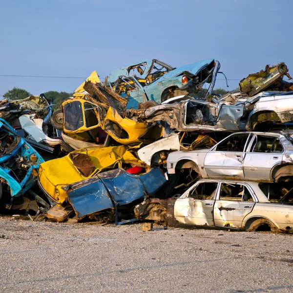 Αυτοκίνητα junk την μάντρα — Φωτογραφία Αρχείου