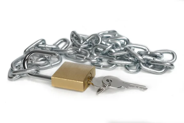 Abrir cadeado e corrente com chaves — Fotografia de Stock