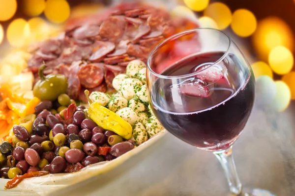 Antipasto and Wine — Stock Photo, Image