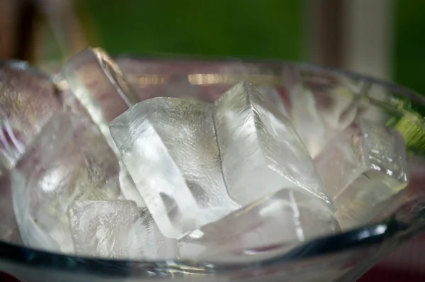 얼음의 투명 한 블록 — 스톡 사진