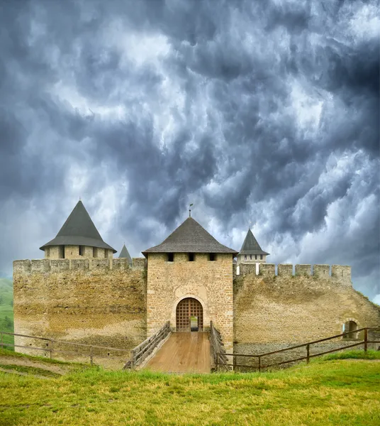 Het oude kasteel — Stockfoto
