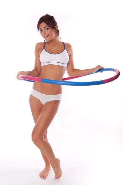 Mulheres exercício hula hoop — Fotografia de Stock