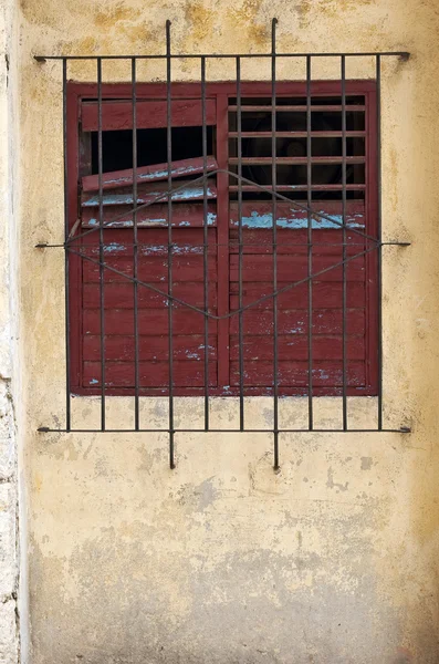 Stare okna. — Zdjęcie stockowe