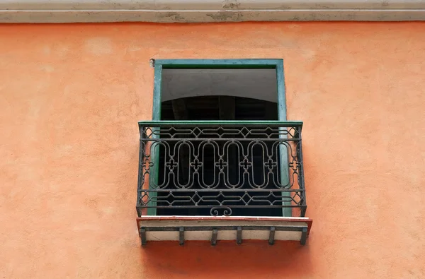 Balcony detail in Havana, Cuba. — Stock Photo, Image