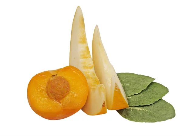 Perzik en meloen segmenten. — Stockfoto
