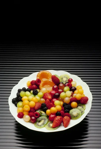 Piatto di frutta — Foto Stock