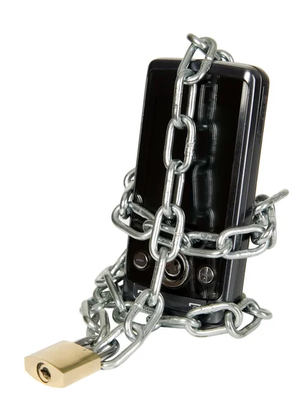 El teléfono móvil está asegurado con bloqueo —  Fotos de Stock