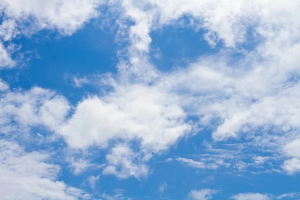 Nubes de verano Fotos de stock libres de derechos