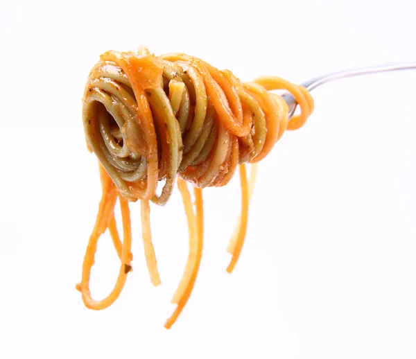 Спагетті на виделці — стокове фото