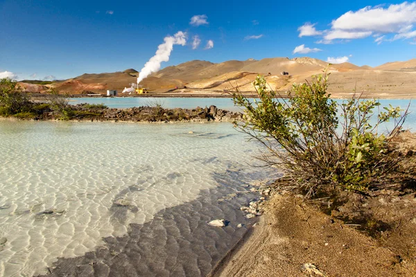 Чистий, гаряча вода - Ісландії — стокове фото