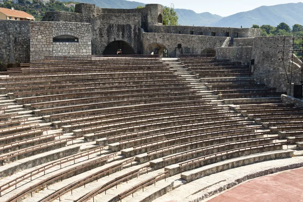 Sommertheater in herceg novi - montenegro — Stockfoto