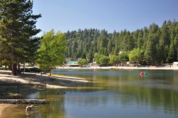Recreational lake — Stock Photo, Image